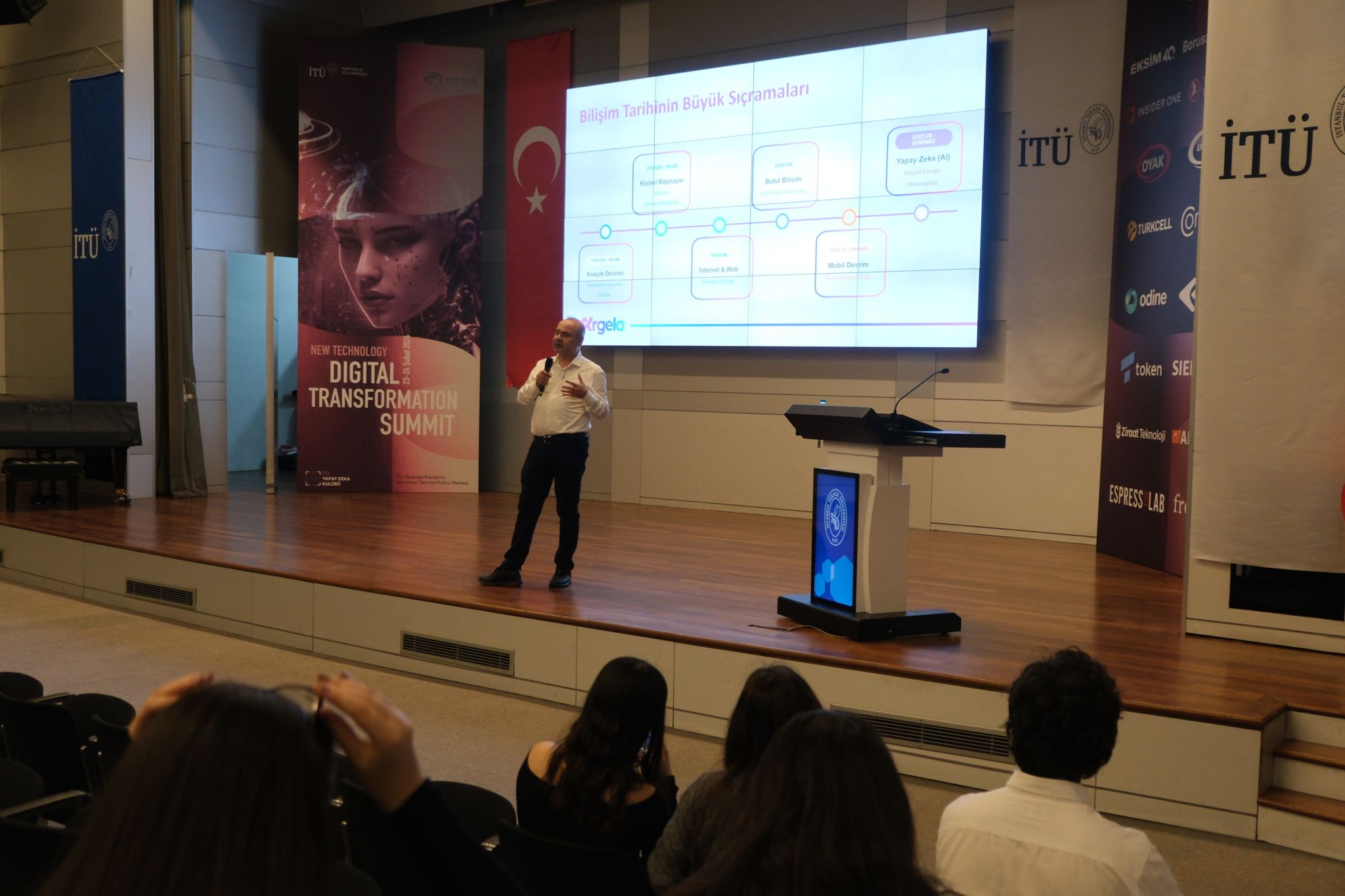 Argela Meets Students at ITU Career Summit 1